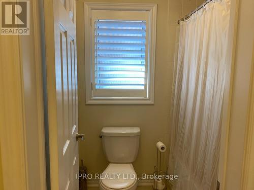 468 Dougall Avenue, Caledon, ON - Indoor Photo Showing Bathroom