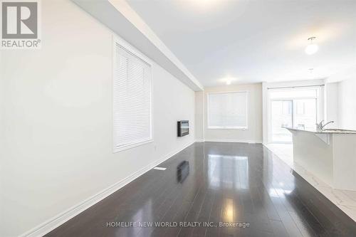 55 Ducharme Drive, Richmond Hill, ON - Indoor Photo Showing Other Room