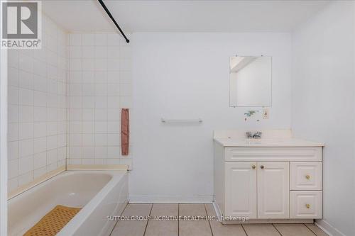 60 Shanty Bay Road, Barrie (North Shore), ON - Indoor Photo Showing Bathroom