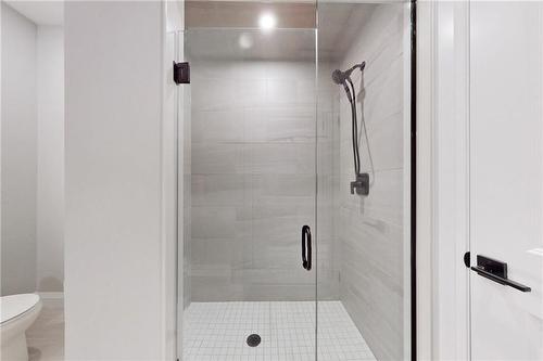 23 Wellspring Way, Pelham, ON - Indoor Photo Showing Bathroom