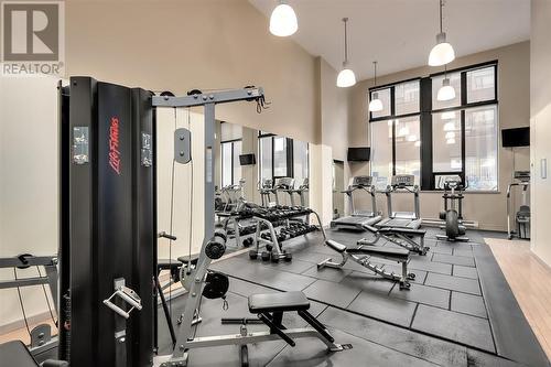 803 928 Homer Mews, Vancouver, BC - Indoor Photo Showing Gym Room