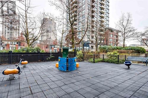 803 928 Homer Mews, Vancouver, BC - Outdoor
