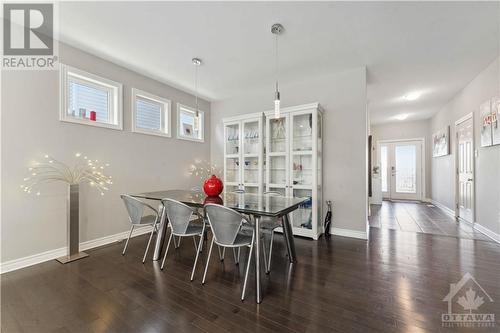 1126 Beckett Crescent, Ottawa, ON - Indoor Photo Showing Dining Room