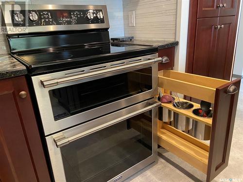 501 5Th Avenue N, Leroy, SK - Indoor Photo Showing Kitchen