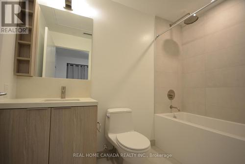 1616 - 2020 Bathurst Street, Toronto, ON - Indoor Photo Showing Bathroom