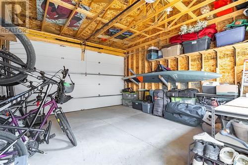 221 3Rd Street E, Saskatoon, SK - Indoor Photo Showing Garage