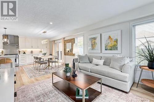 78 Connor Avenue, Collingwood, ON - Indoor Photo Showing Living Room