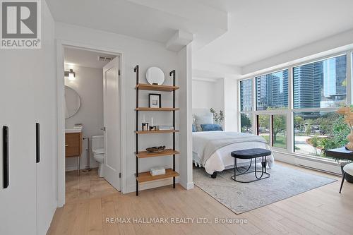 502 - 77 Harbour Square, Toronto, ON - Indoor Photo Showing Bedroom