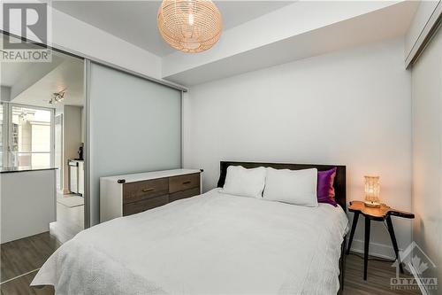 118 Holmwood Avenue Unit#906, Ottawa, ON - Indoor Photo Showing Bedroom