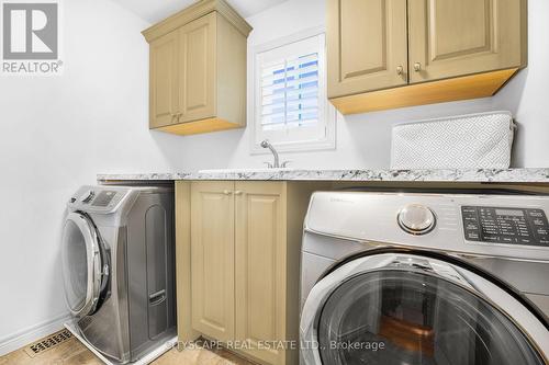 16 Heathcote Court S, Grimsby, ON - Indoor Photo Showing Laundry Room