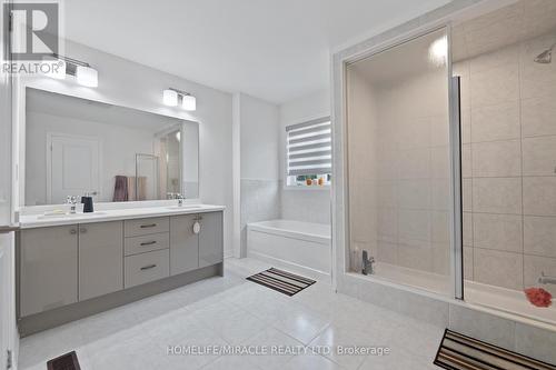 71 Macklin Street, Brantford, ON - Indoor Photo Showing Bathroom