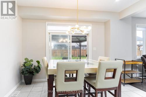 313 Freure Drive, Cambridge, ON - Indoor Photo Showing Dining Room