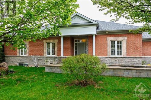 Located in the adult community of Tweedsmuir on the Park with access to clubhouse, trails, inground pool, racquet ball courts and more. - 93 Kinmount Private, Ottawa, ON - Outdoor