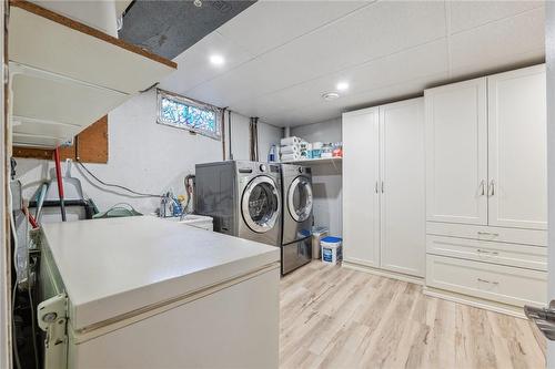 206 Ridge Street, Hamilton, ON - Indoor Photo Showing Laundry Room