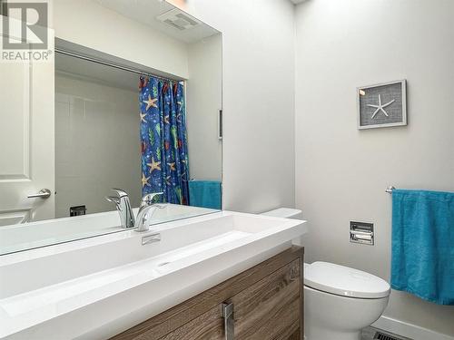 8404 87Th Street, Osoyoos, BC - Indoor Photo Showing Bathroom