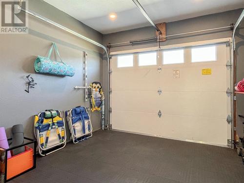 8404 87Th Street, Osoyoos, BC - Indoor Photo Showing Garage