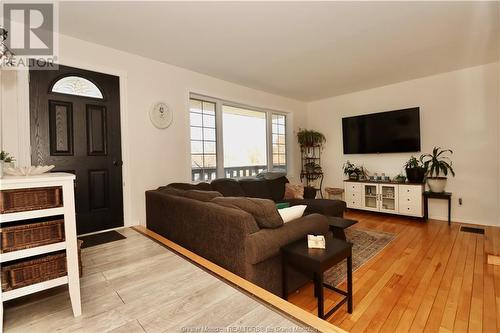 519 Scotch Settlement, Irishtown, NB - Indoor Photo Showing Living Room