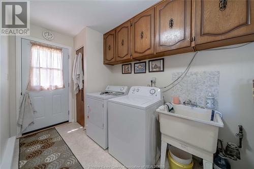 19 Hillview Crescent Unit# 104, Kingsville, ON - Indoor Photo Showing Laundry Room