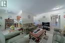 19 Hillview Crescent Unit# 104, Kingsville, ON  - Indoor Photo Showing Living Room 