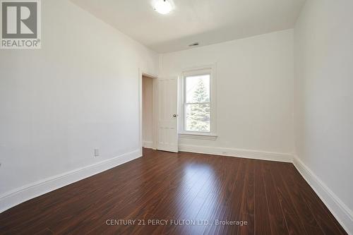 33 Nightingale Street, Hamilton, ON - Indoor Photo Showing Other Room