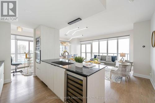 2601 - 56 Annie Craig Drive, Toronto, ON - Indoor Photo Showing Kitchen With Upgraded Kitchen
