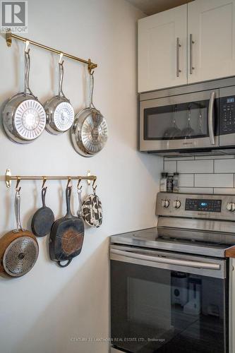 137 Catharine Street, Belleville, ON - Indoor Photo Showing Kitchen