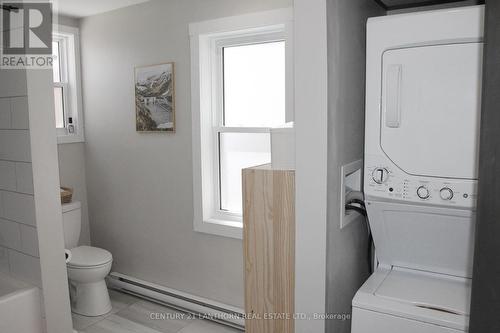 137 Catharine Street, Belleville, ON - Indoor Photo Showing Laundry Room