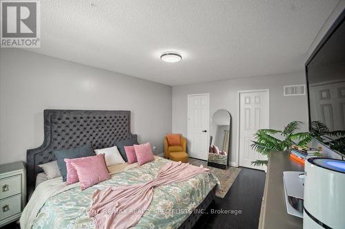 54 Ripley Crescent, Brampton, ON - Indoor Photo Showing Bedroom
