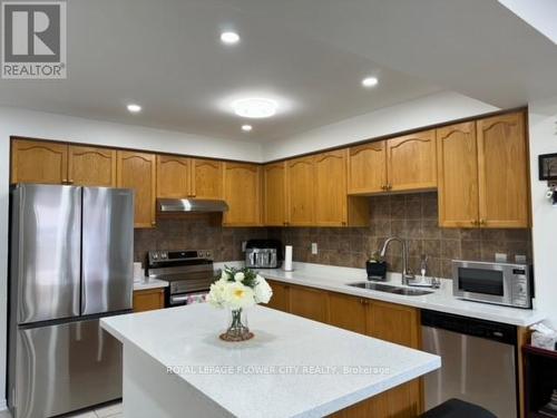 31 Sand Cherry Crescent, Brampton, ON - Indoor Photo Showing Kitchen With Double Sink