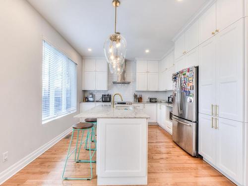 Cuisine - 380 Rue Fairfield, Longueuil (Greenfield Park), QC - Indoor Photo Showing Kitchen With Stainless Steel Kitchen