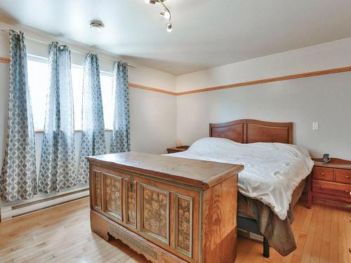 Chambre Ã  coucher principale - 321 Rg De La Cabane-Ronde, L'Épiphanie, QC - Indoor Photo Showing Bedroom