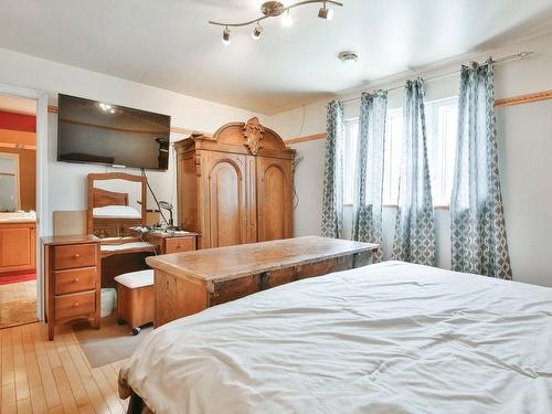 Chambre Ã  coucher principale - 321 Rg De La Cabane-Ronde, L'Épiphanie, QC - Indoor Photo Showing Bedroom