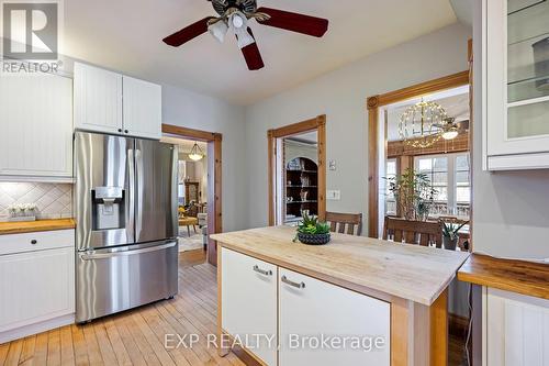36 Ninth Street, Collingwood, ON - Indoor Photo Showing Kitchen