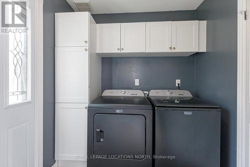 17 Trails End, Collingwood, ON - Indoor Photo Showing Laundry Room
