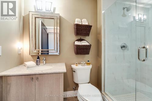 303 - 90 Orchard Point Road, Orillia, ON - Indoor Photo Showing Bathroom