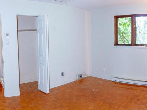 Bedroom - 219 Rue Guénette, Sainte-Anne-Des-Plaines, QC - Indoor Photo Showing Other Room