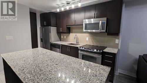 2756 Old Leslie Street, Toronto, ON - Indoor Photo Showing Kitchen With Upgraded Kitchen