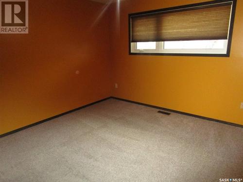 333 Centre Street, Coronach, SK - Indoor Photo Showing Other Room