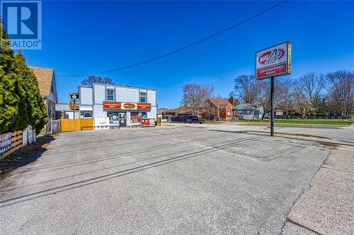 794 London Road, Sarnia, ON 