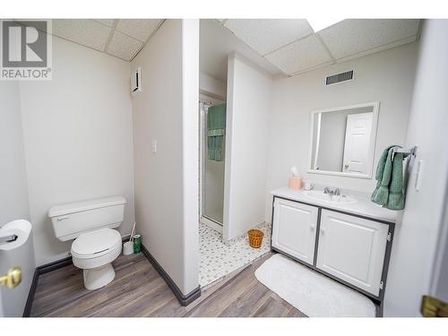 120 Wattsville Road, Cranbrook, BC - Indoor Photo Showing Bathroom