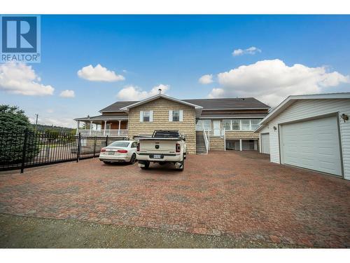 120 Wattsville Road, Cranbrook, BC - Indoor Photo Showing Garage