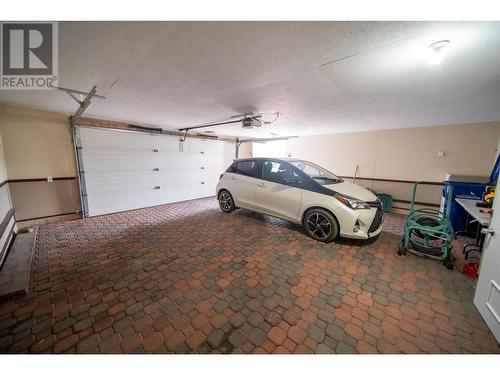 120 Wattsville Road, Cranbrook, BC - Indoor Photo Showing Garage