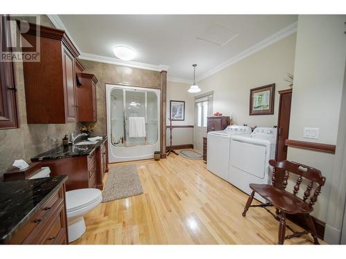 120 Wattsville Road, Cranbrook, BC - Indoor Photo Showing Laundry Room