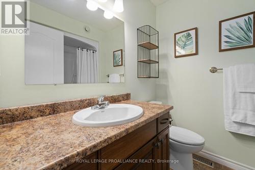 37 Essex Drive, Belleville, ON - Indoor Photo Showing Bathroom