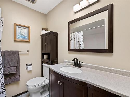 14-309 Moilliet St, Parksville, BC - Indoor Photo Showing Bathroom