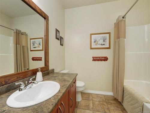 3684 Ridge Pond Dr, Langford, BC - Indoor Photo Showing Bathroom