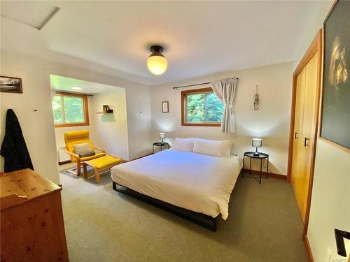 1391 Chesterman Beach Rd, Tofino, BC - Indoor Photo Showing Bedroom