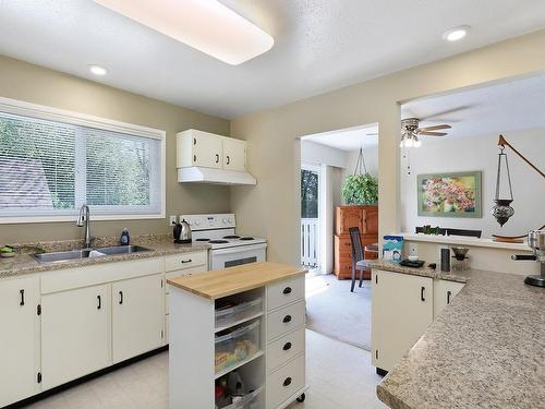 2280 Fitzgerald Ave, Courtenay, BC - Indoor Photo Showing Kitchen With Double Sink