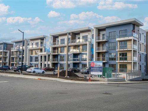 403-140 Jensen Ave West, Parksville, BC - Outdoor With Facade