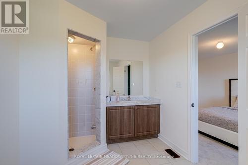 1081 Urell Way, Milton, ON - Indoor Photo Showing Bathroom